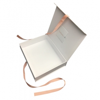 UV-coating Box with Ribbon Closure
