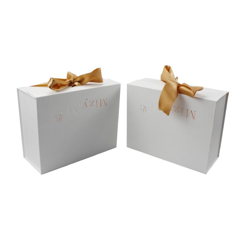 White Folding Lid Packaging Magnetic Boxes With Ribbon