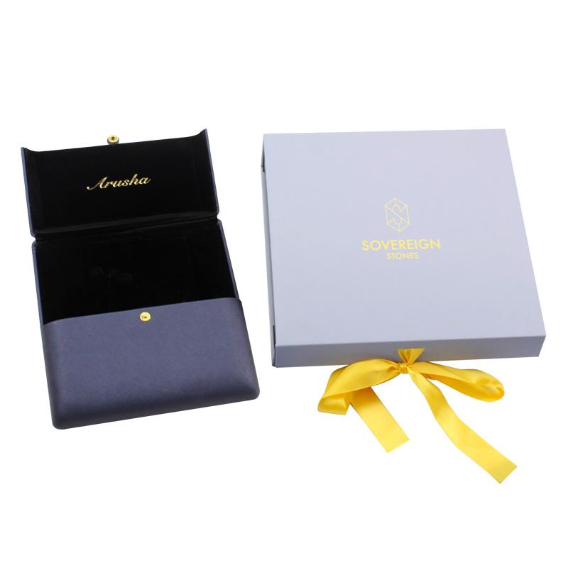 MagneticMagnetic Box With Ribbon