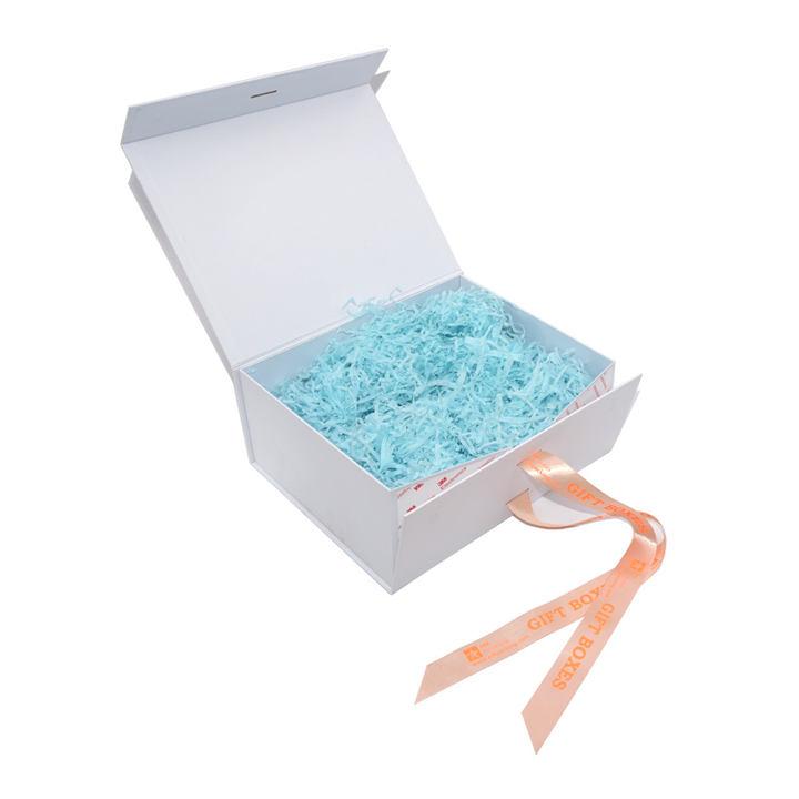 White Folding Gift Packaging Box With Ribbon