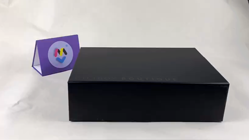 boîte-cadeau magnétique en carton noir personnalisé logo de revêtement uv